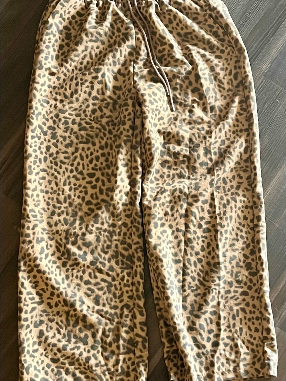 SHEIN Leopard Print Elastic Waist Pants in Tan and Black